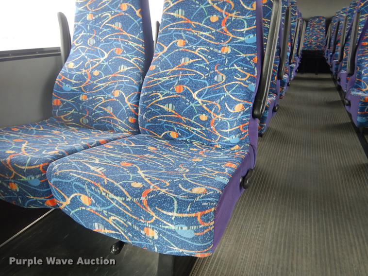 image for item FA9271 2008 International Champion shuttle bus