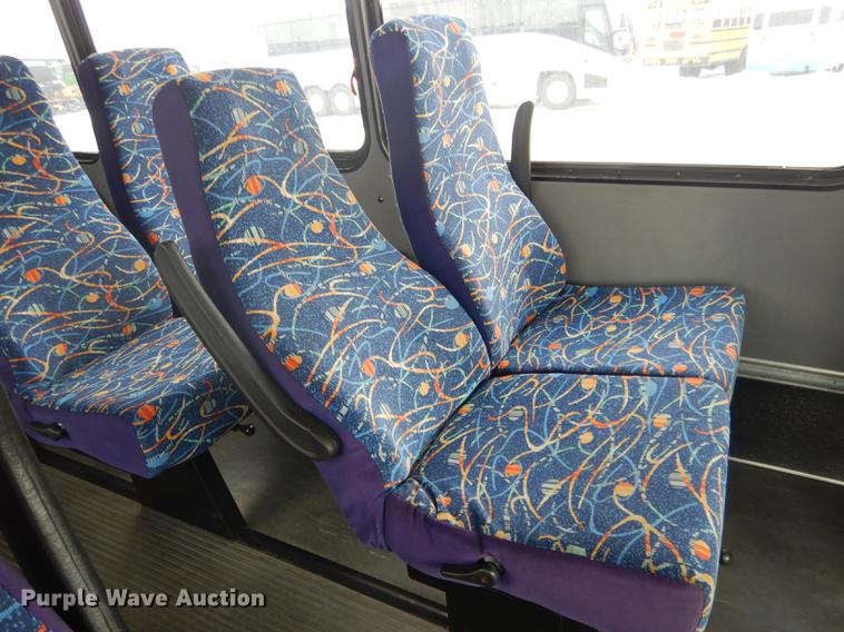 image for item FA9271 2008 International Champion shuttle bus