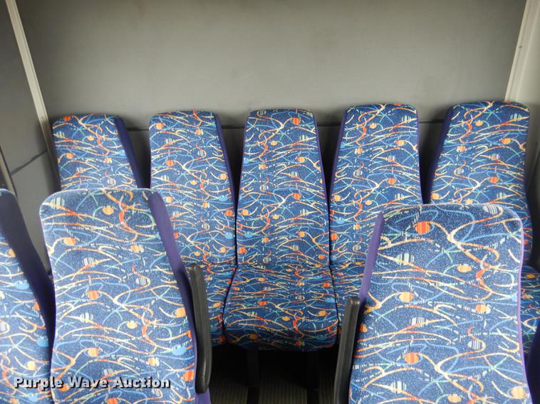 image for item FA9271 2008 International Champion shuttle bus