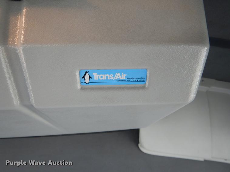 image for item FA9271 2008 International Champion shuttle bus