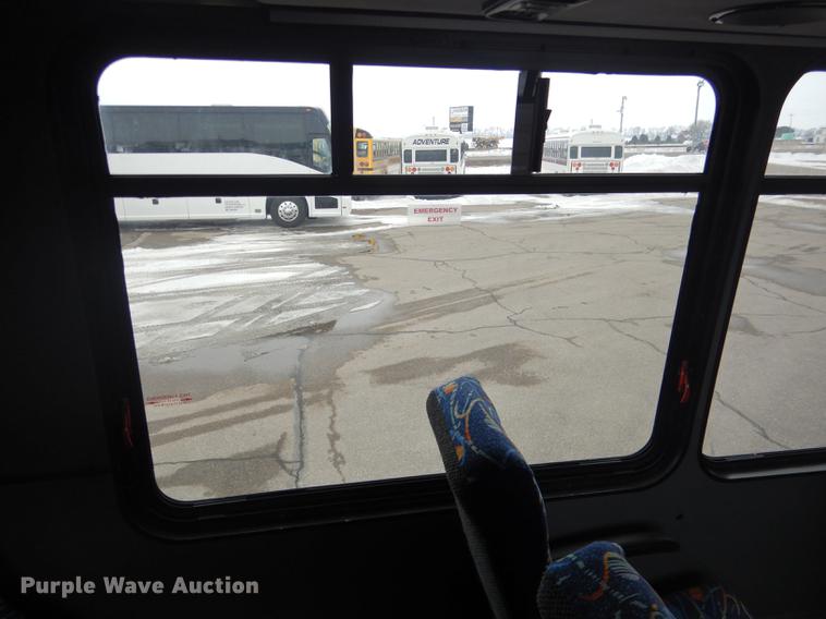 image for item FA9271 2008 International Champion shuttle bus