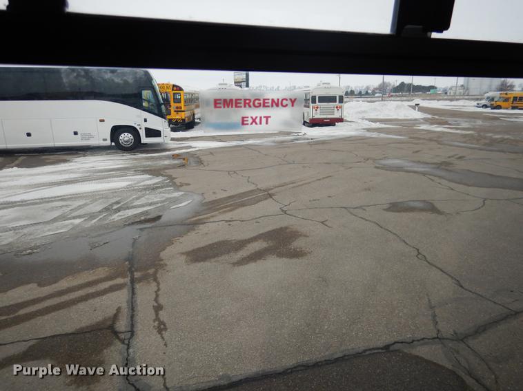 image for item FA9271 2008 International Champion shuttle bus