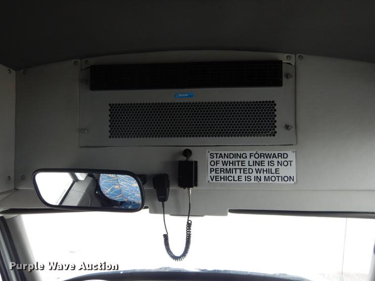 image for item FA9271 2008 International Champion shuttle bus