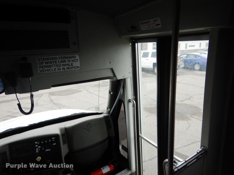 image for item FA9271 2008 International Champion shuttle bus