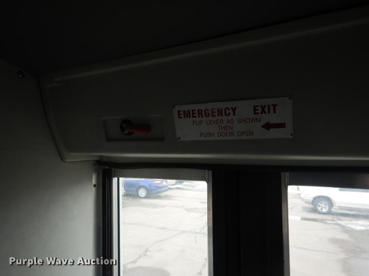 image for item FA9271 2008 International Champion shuttle bus