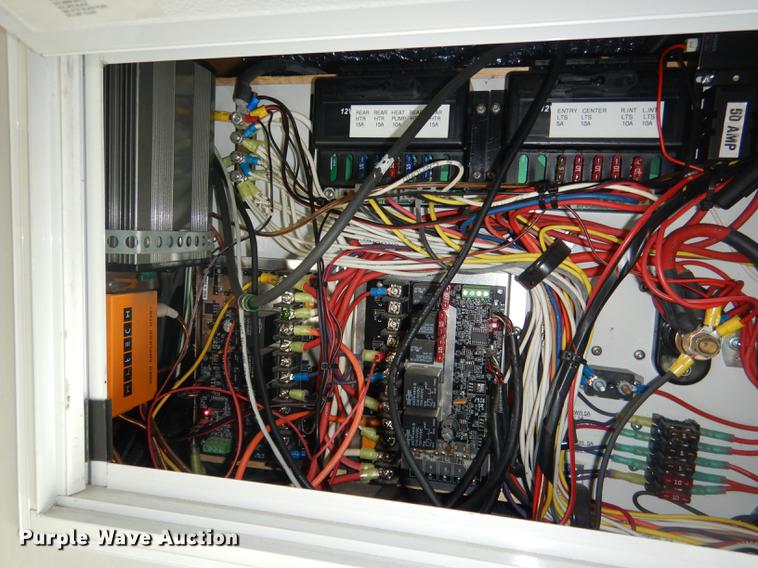 image for item FA9271 2008 International Champion shuttle bus