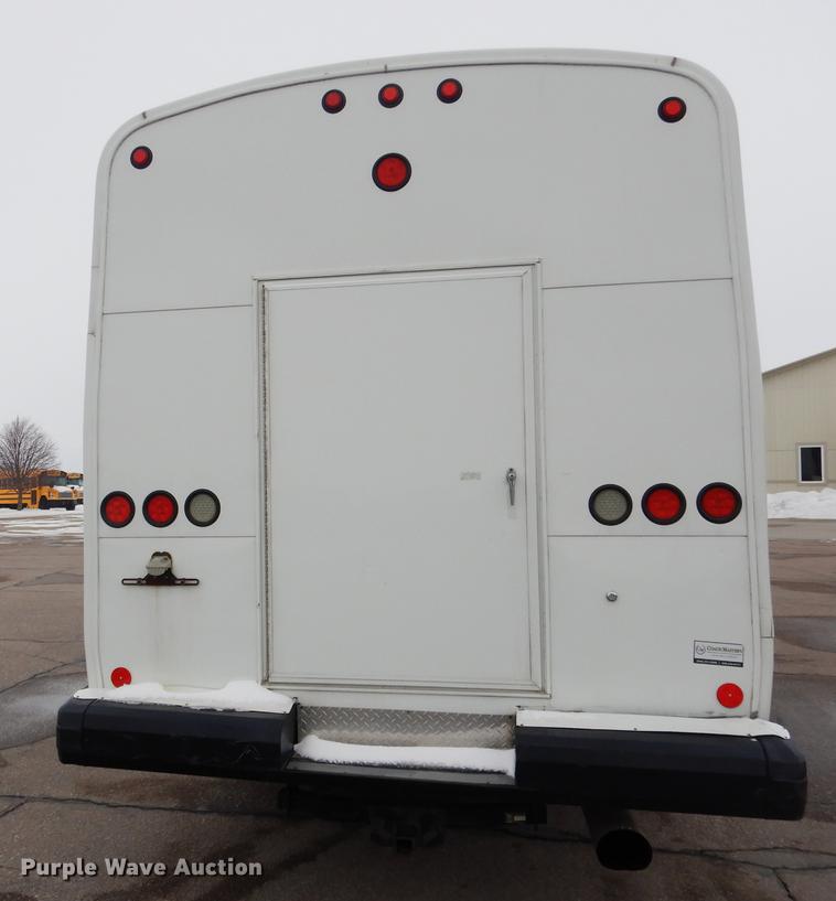 image for item FA9271 2008 International Champion shuttle bus