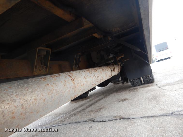 image for item FA9271 2008 International Champion shuttle bus