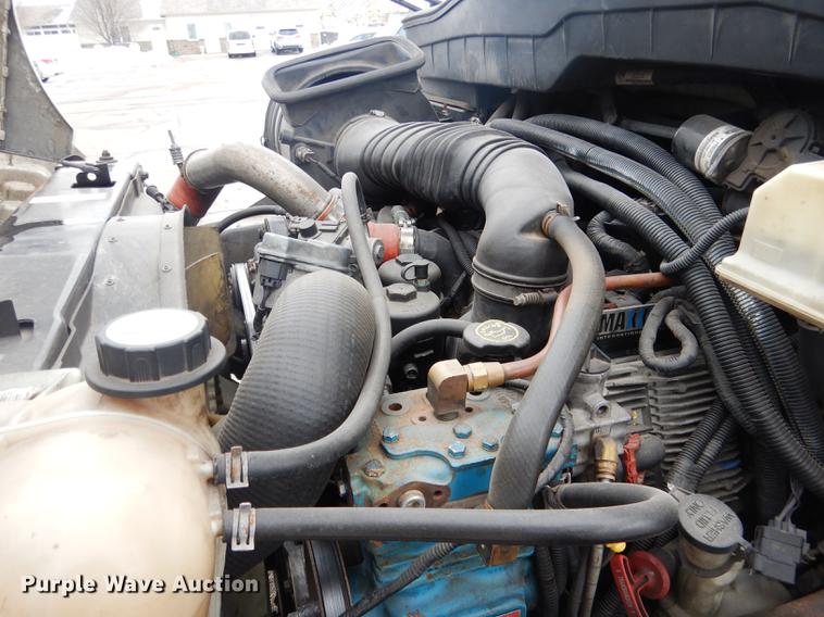 image for item FA9271 2008 International Champion shuttle bus