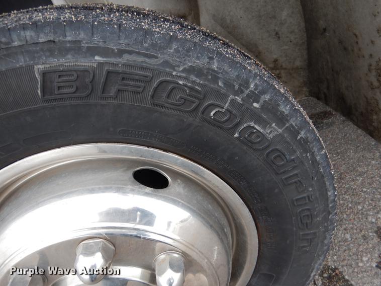 image for item FA9271 2008 International Champion shuttle bus