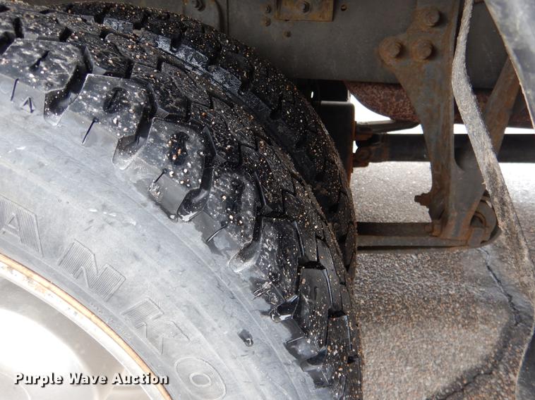 image for item FA9271 2008 International Champion shuttle bus