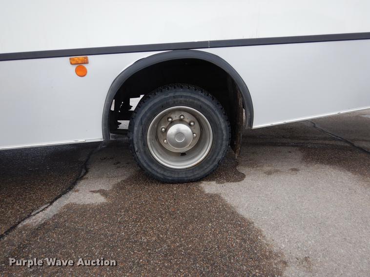 image for item FA9271 2008 International Champion shuttle bus