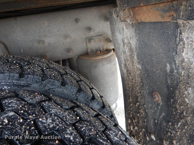 image for item FA9271 2008 International Champion shuttle bus