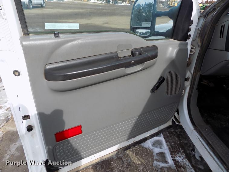 image for item FA9505 2006 Ford F250 Super Duty XL SuperCab pickup truck