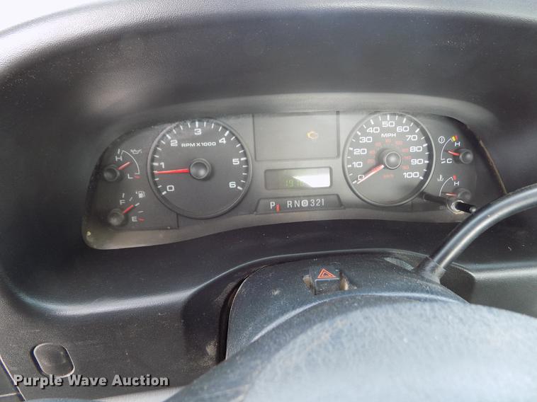 image for item FA9505 2006 Ford F250 Super Duty XL SuperCab pickup truck