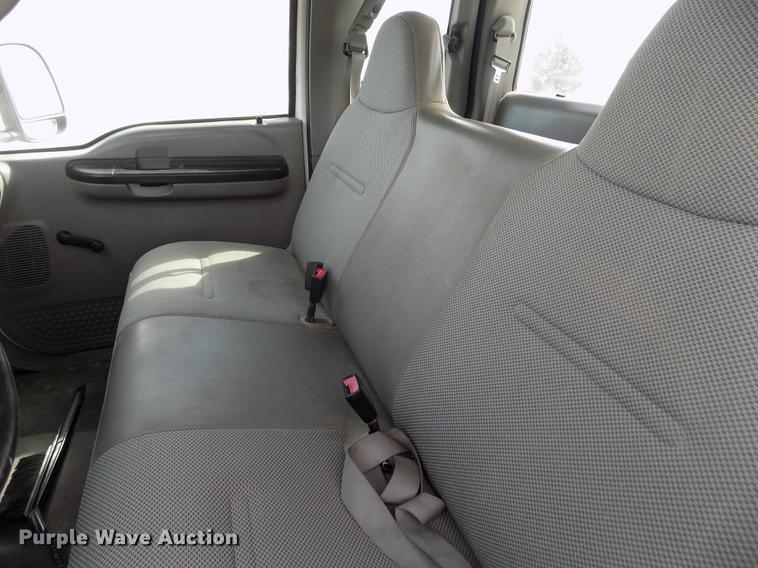 image for item FA9505 2006 Ford F250 Super Duty XL SuperCab pickup truck