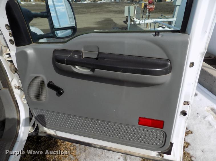 image for item FA9505 2006 Ford F250 Super Duty XL SuperCab pickup truck