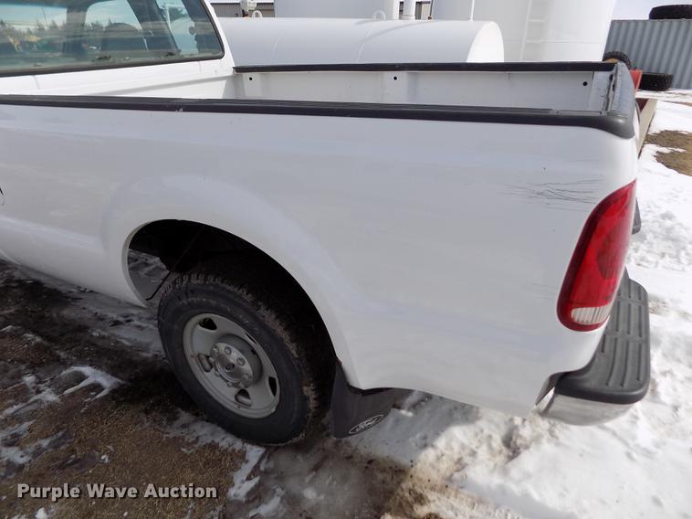image for item FA9505 2006 Ford F250 Super Duty XL SuperCab pickup truck