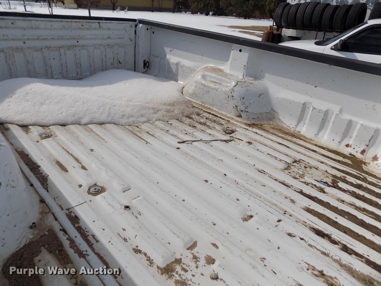 image for item FA9505 2006 Ford F250 Super Duty XL SuperCab pickup truck