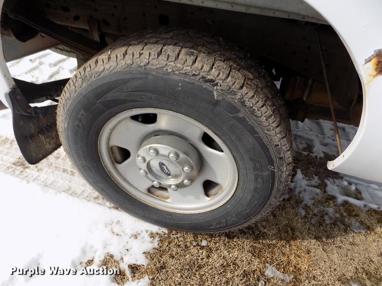 image for item FA9505 2006 Ford F250 Super Duty XL SuperCab pickup truck