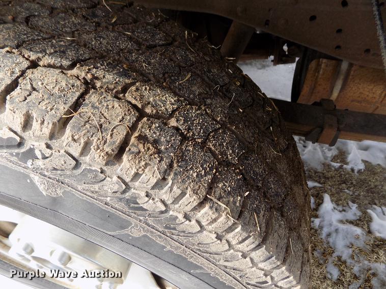 image for item FA9505 2006 Ford F250 Super Duty XL SuperCab pickup truck