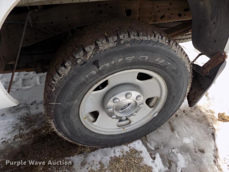 image for item FA9505 2006 Ford F250 Super Duty XL SuperCab pickup truck