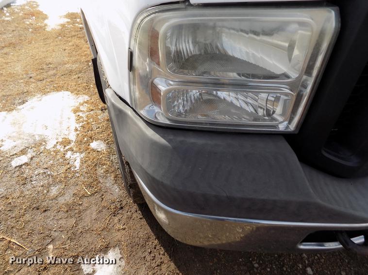 image for item FA9505 2006 Ford F250 Super Duty XL SuperCab pickup truck