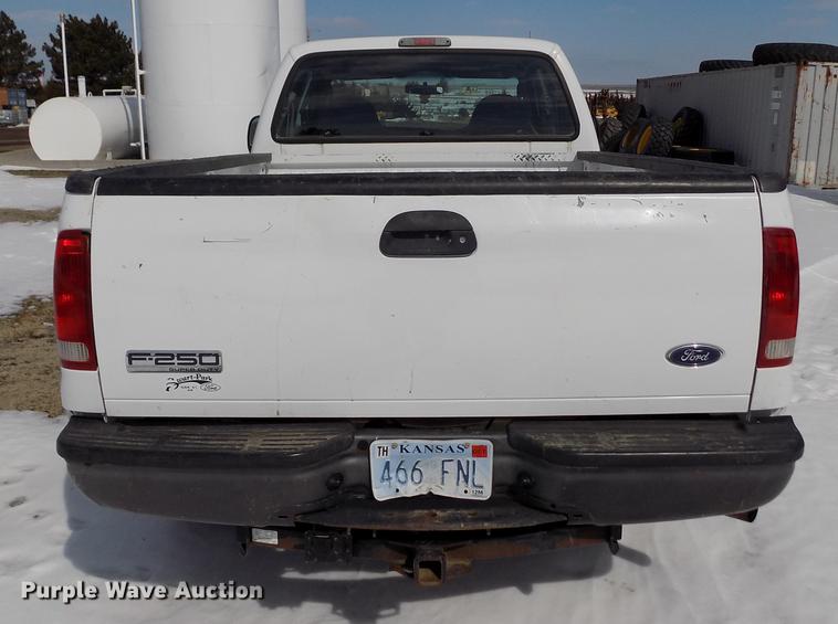image for item FA9506 2007 Ford F250 Super Duty XL SuperCab pickup truck
