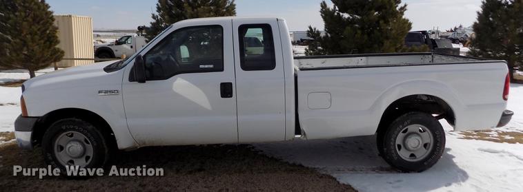 image for item FA9506 2007 Ford F250 Super Duty XL SuperCab pickup truck