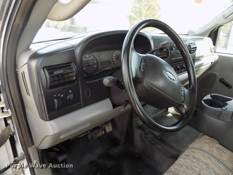 image for item FA9506 2007 Ford F250 Super Duty XL SuperCab pickup truck