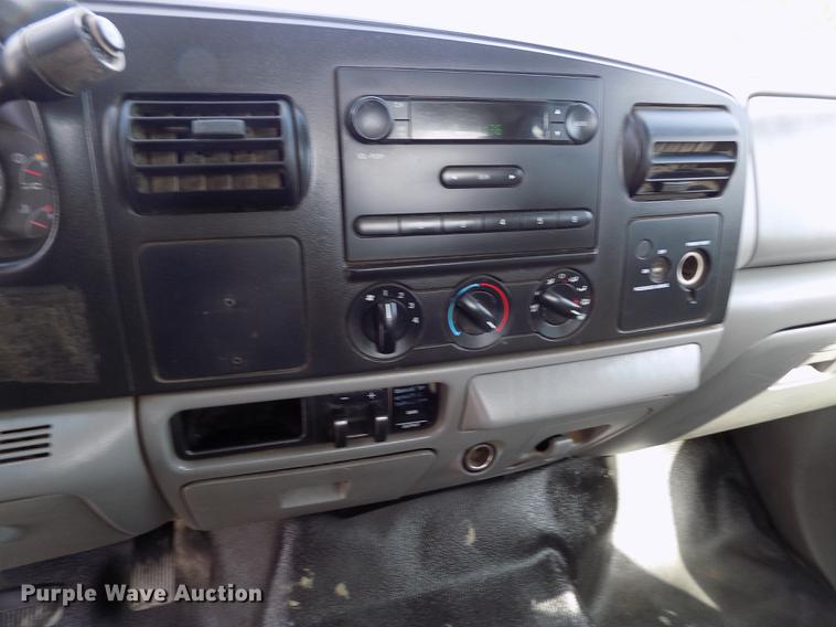 image for item FA9506 2007 Ford F250 Super Duty XL SuperCab pickup truck