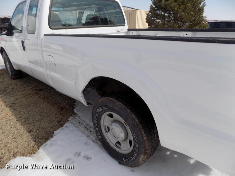 image for item FA9506 2007 Ford F250 Super Duty XL SuperCab pickup truck