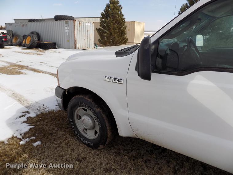 image for item FA9506 2007 Ford F250 Super Duty XL SuperCab pickup truck