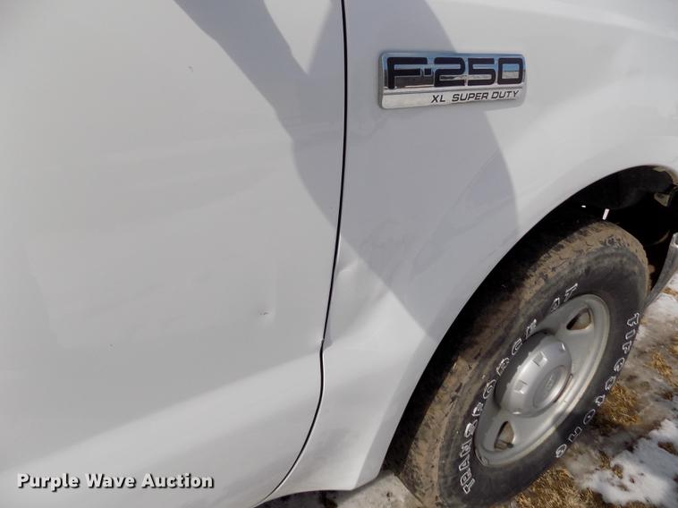 image for item FA9506 2007 Ford F250 Super Duty XL SuperCab pickup truck