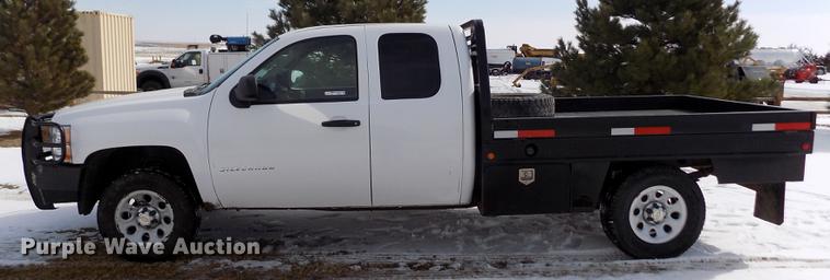 image for item FA9508 2011 Chevrolet Silverado 1500 Ext. Cab flatbed pickup truck