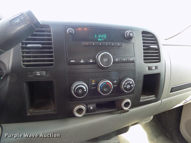 image for item FA9508 2011 Chevrolet Silverado 1500 Ext. Cab flatbed pickup truck