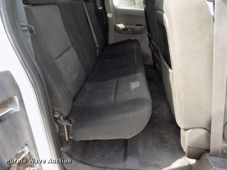 image for item FA9508 2011 Chevrolet Silverado 1500 Ext. Cab flatbed pickup truck