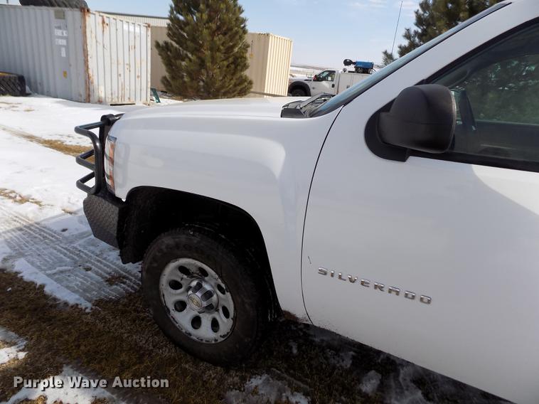 image for item FA9508 2011 Chevrolet Silverado 1500 Ext. Cab flatbed pickup truck