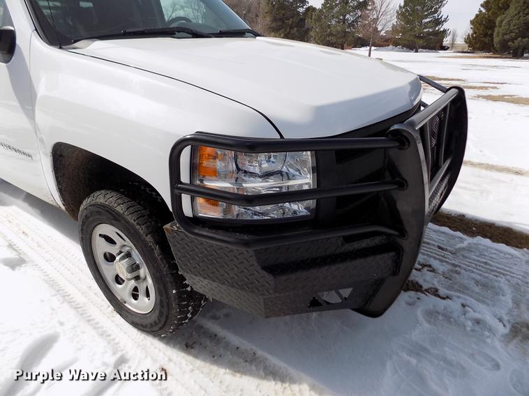 image for item FA9508 2011 Chevrolet Silverado 1500 Ext. Cab flatbed pickup truck