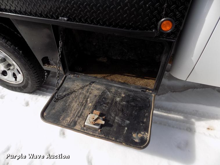 image for item FA9508 2011 Chevrolet Silverado 1500 Ext. Cab flatbed pickup truck