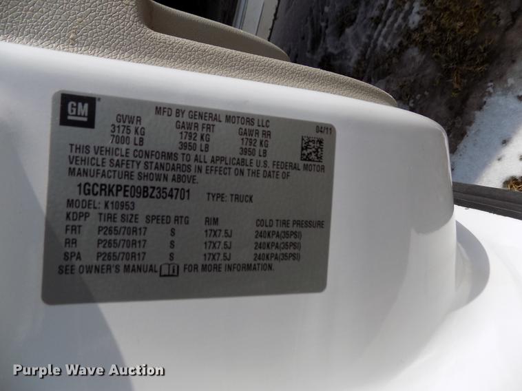 image for item FA9508 2011 Chevrolet Silverado 1500 Ext. Cab flatbed pickup truck