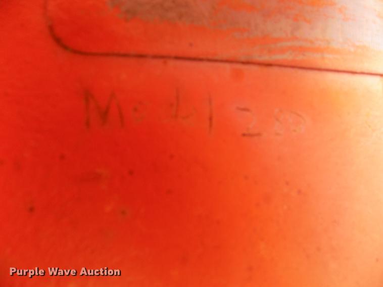 image for item FA9511 1976 International Loadstar 1600 feed mixer truck