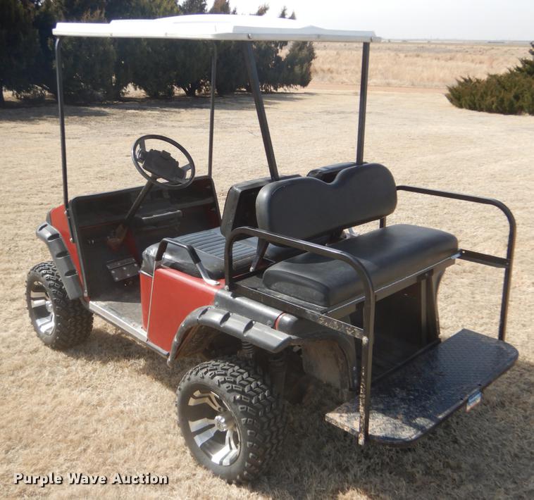 image for item FA9513 1988 EZ GO golf cart
