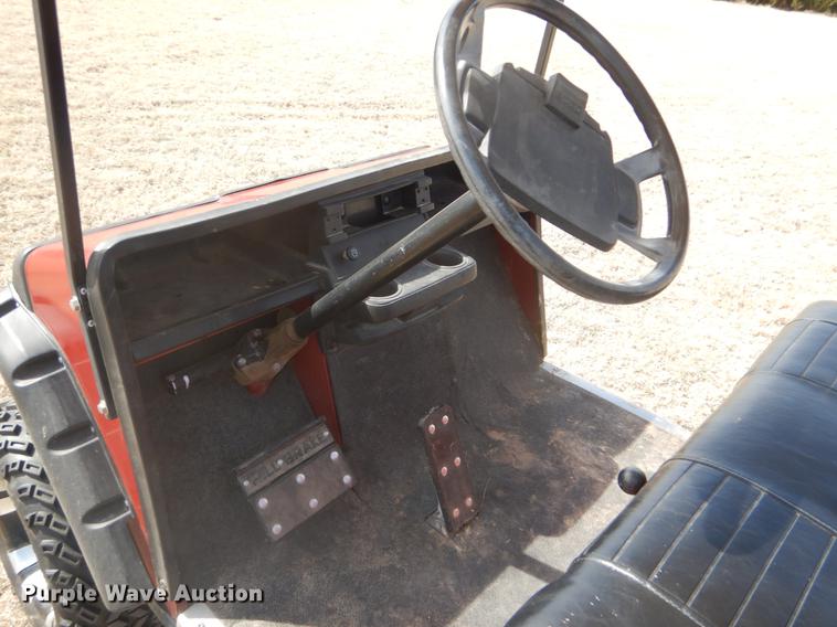 image for item FA9513 1988 EZ GO golf cart