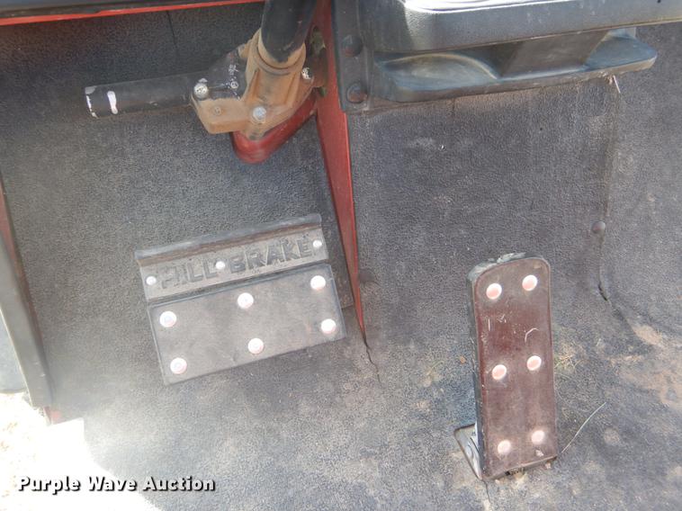 image for item FA9513 1988 EZ GO golf cart