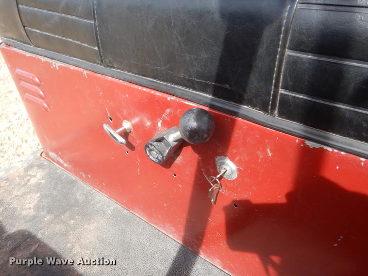 image for item FA9513 1988 EZ GO golf cart