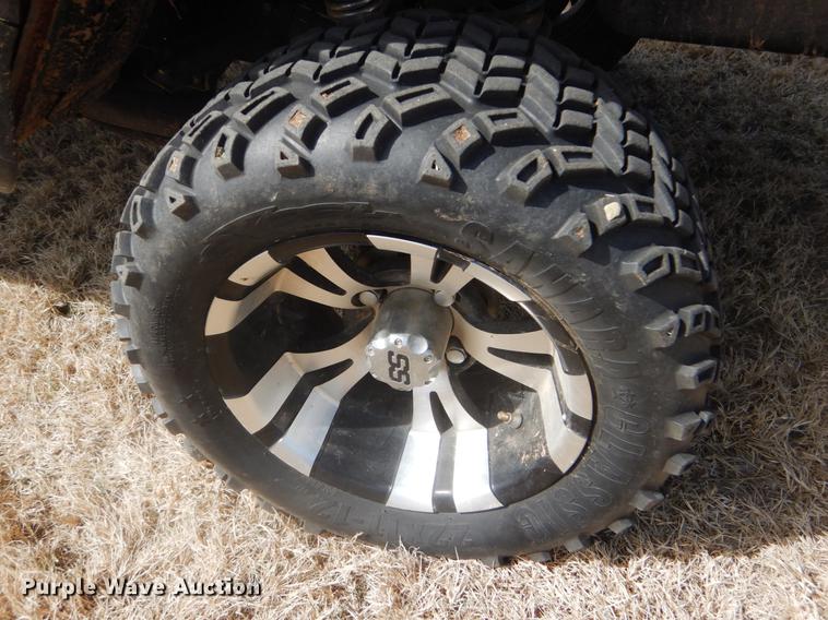 image for item FA9513 1988 EZ GO golf cart