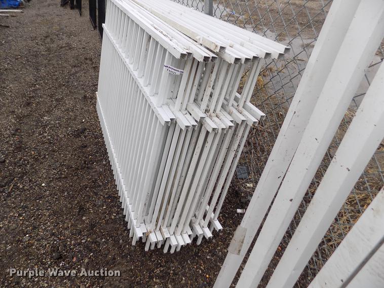 image for item FA9521 Aluminum fencing