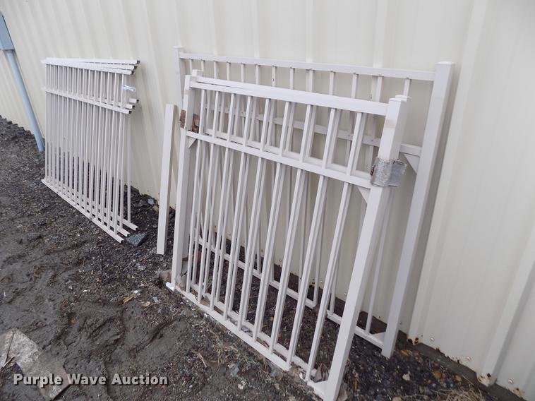 image for item FA9522 Aluminum fencing