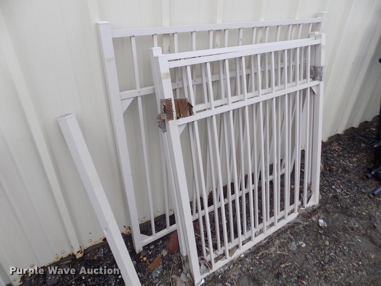 image for item FA9522 Aluminum fencing